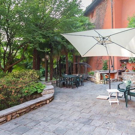 Villa Magnolia Lago Maggiore Besozzo Exteriör bild