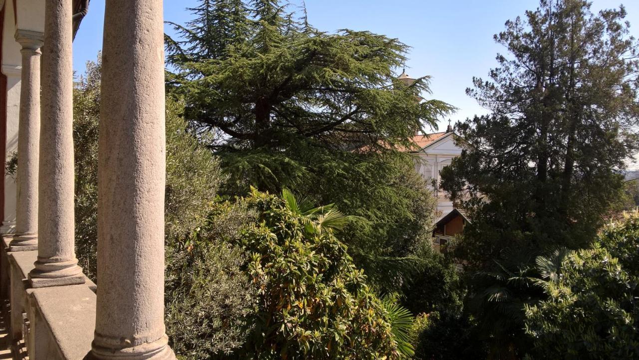 Villa Magnolia Lago Maggiore Besozzo Exteriör bild