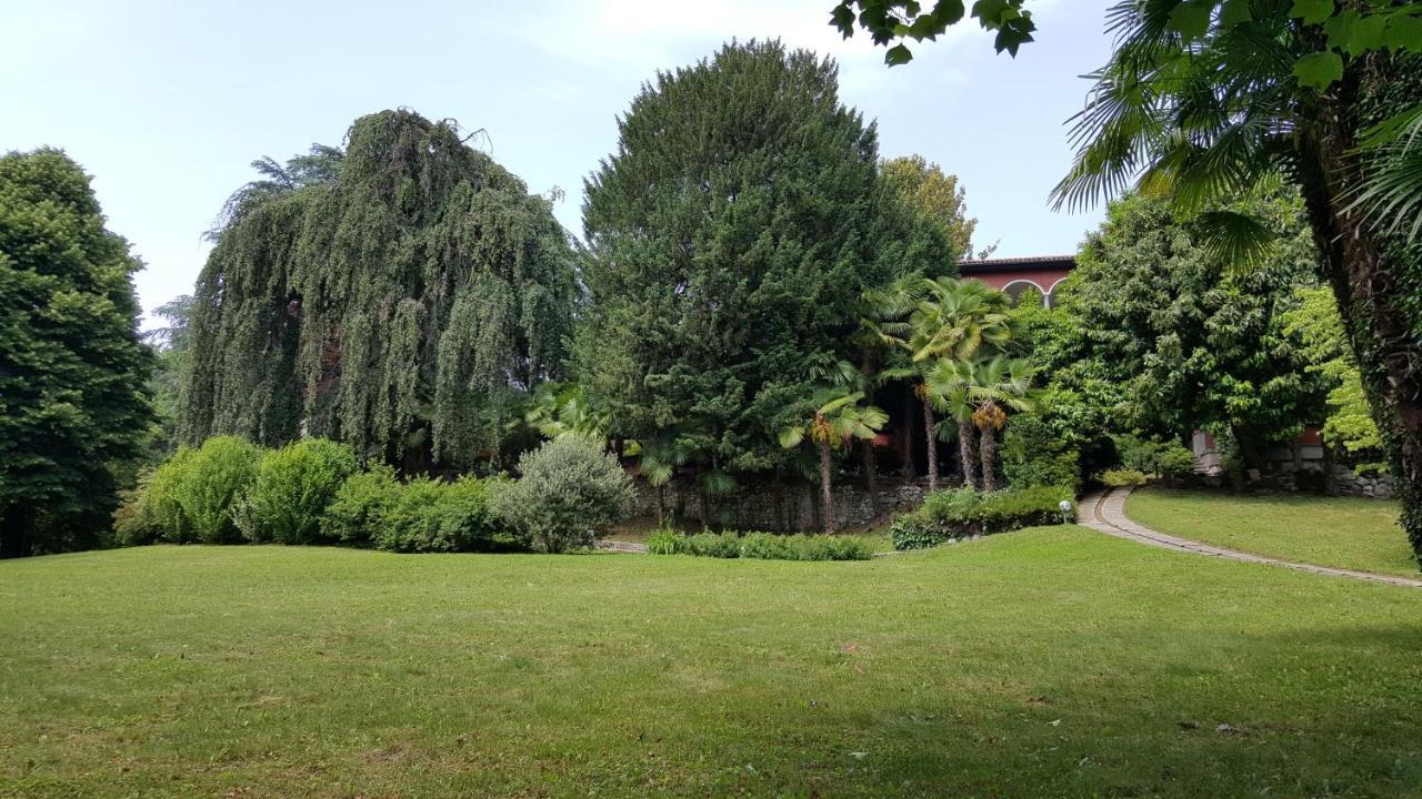 Villa Magnolia Lago Maggiore Besozzo Exteriör bild